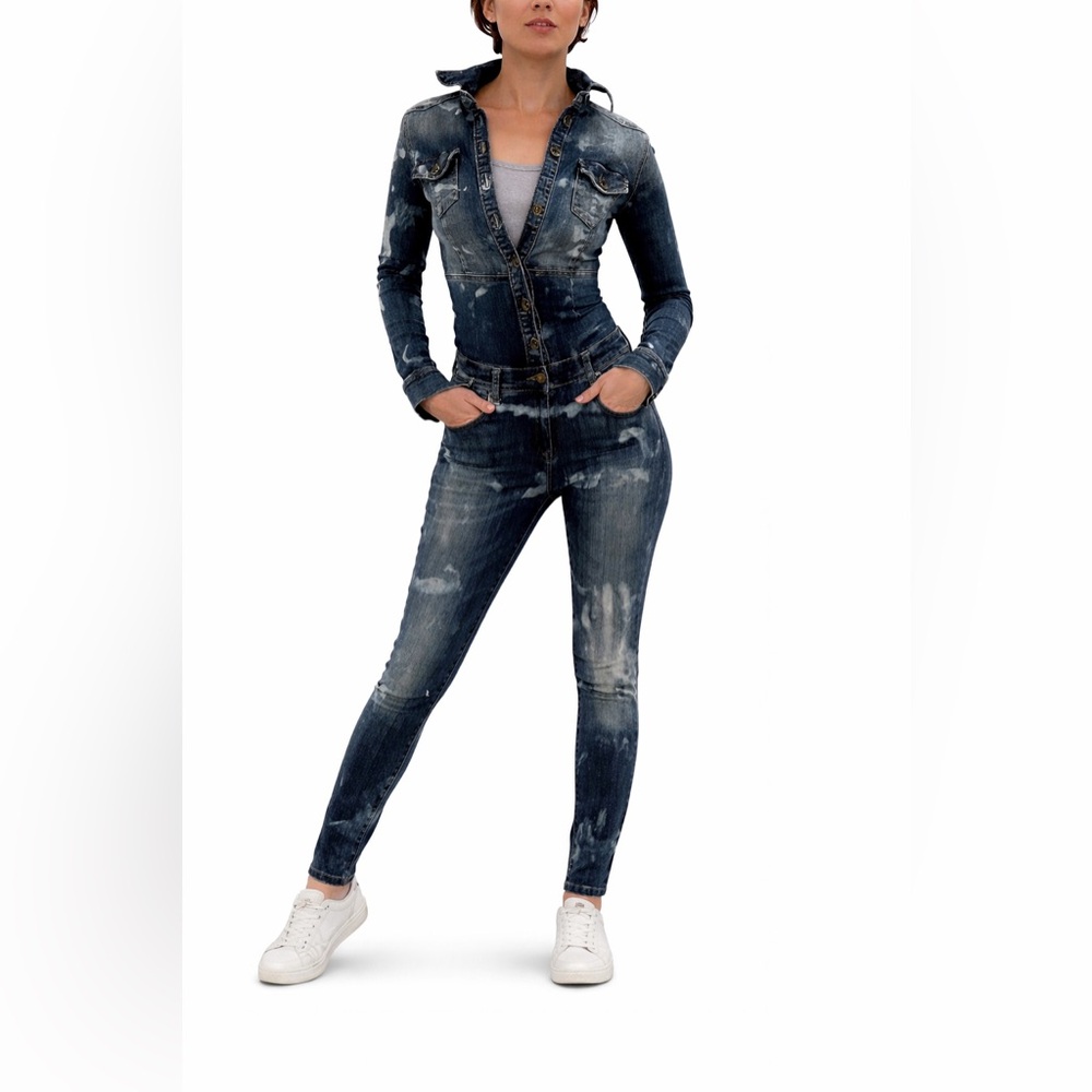 ✨Sexy Slim cut fitted tie dye Denim jumpsuit✨